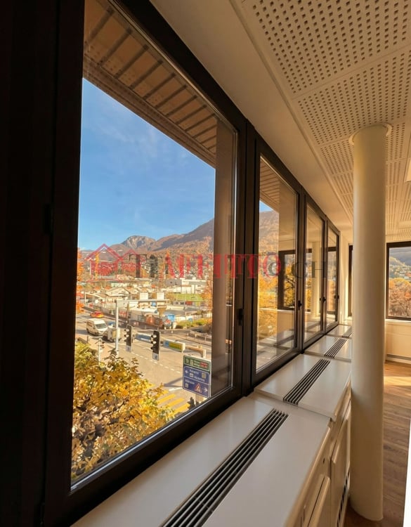 UFFICIO DI PRESTIGIO COMPLETAMENTE RISTRUTTURATO 12