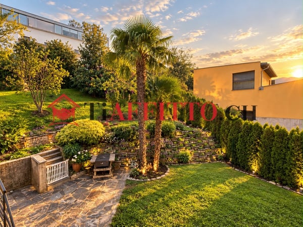 VILLA ELEGANTE CON GIARDINO PRIVATO A CARABBIA 3