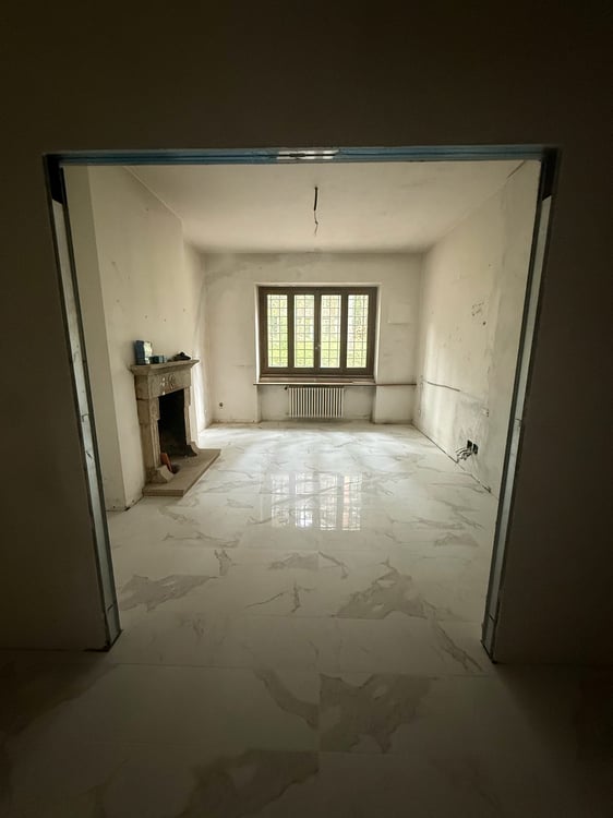 Prestigiosa villa di lusso con piscina a Venegono Inferiore 4