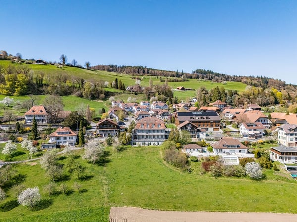 Königlich leben: Landhausvilla mit Bauparzelle 2