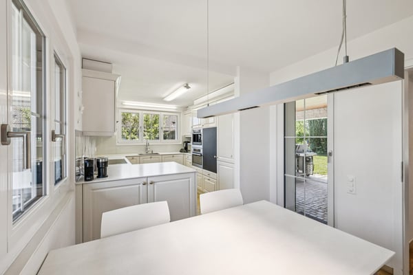 Einfamilienhaus mit idyllischem Garten und modernem Komfort 5
