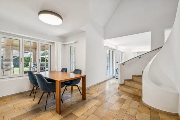 Einfamilienhaus mit idyllischem Garten und modernem Komfort 6