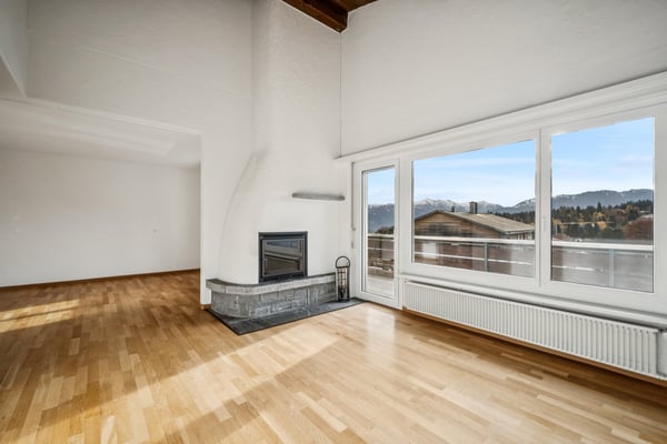 Sonnige Maisonette-Ferienwohnung nahe Bergbahnen Flims 2