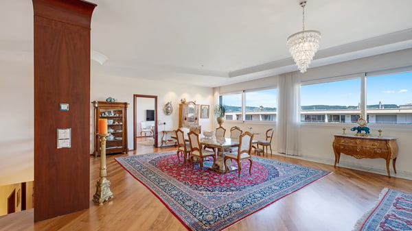 Elegante Maisonette-Wohnung mit aussergewöhnlicher Grosszügigkeit 1