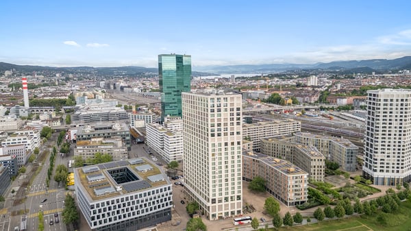 Wohntraum mit hoher Aussicht auf die Stadt 3
