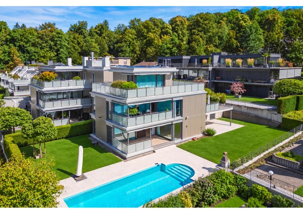 Gartenwohnung mit eigenem Pool zur Miete 1