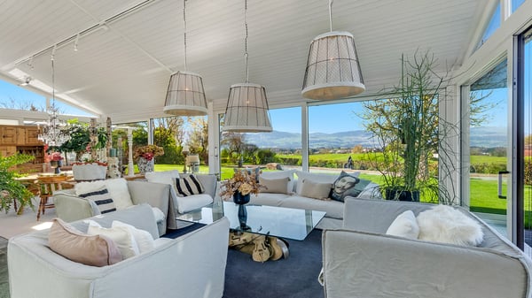 Rarität mit Natur pur: Stilvolle Villa in phänomenaler Landschaftsk... 3