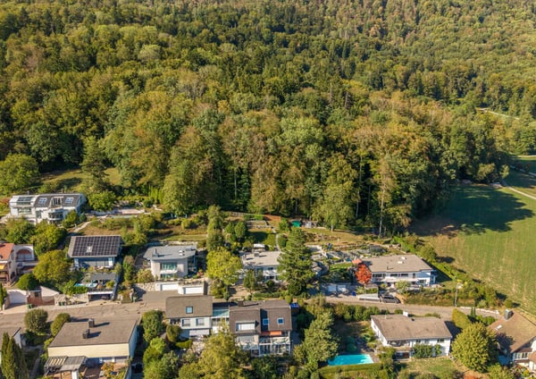 Sonnenparadies mit grossem Garten und Privatsphäre 2