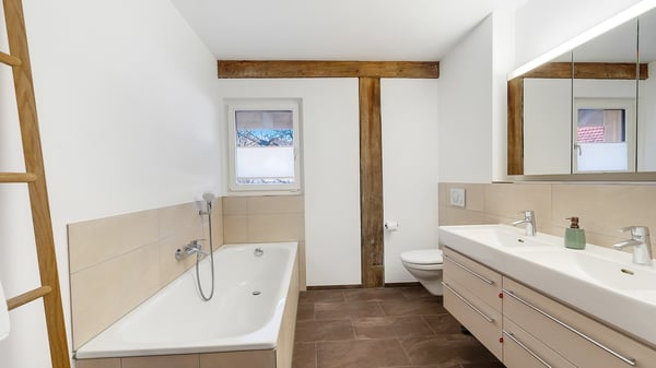 Charmante 4.5-Zimmer-Wohnung mit historischem Touch 6