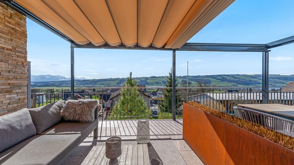 Moderne Oase mit traumhafter See- und Bergsicht 5