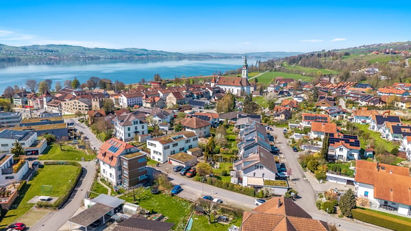 Modernes Zuhause mit Seeblick 3