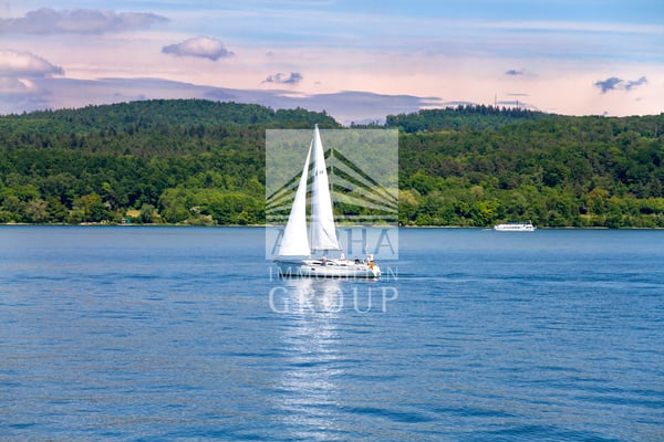 SECRET SALE Luxusvilla mit wunderschönem Panoramablick auf Zürichsee 2