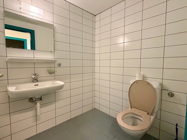 Bureau spacieux à louer à Payerne – 5 pièces, 143 m² 16