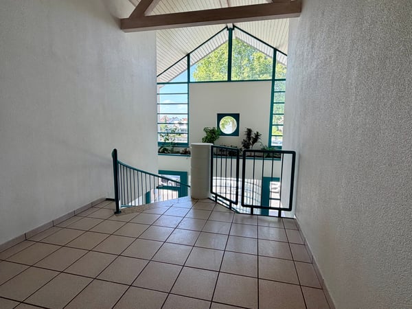 Bureau spacieux à louer à Payerne – 5 pièces, 143 m² 24
