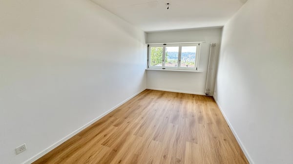 Grosszügige 4.5-Zimmer-Maisonettewohnung in Oberengstringen – sofort verfügbar! 7