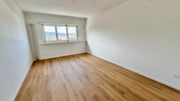 Grosszügige 4.5-Zimmer-Maisonettewohnung in Oberengstringen – sofort verfügbar! 6