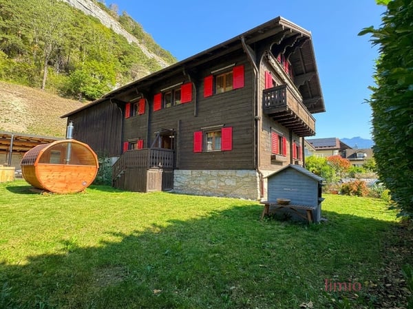Renoviertes Mehrfamilienhaus mit 2 Einheiten, grossem Grundstück & attraktiver Ausbaureserve 8
