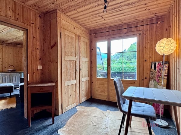 Renoviertes Mehrfamilienhaus mit 2 Einheiten, grossem Grundstück & attraktiver Ausbaureserve 13