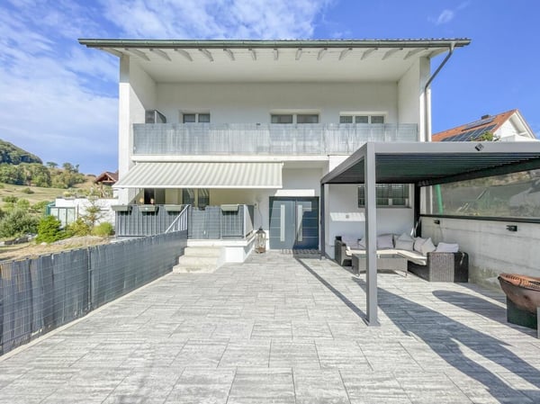 Sofort bewohnbares Zweifamilienhaus + baubewilligtes Projekt 15