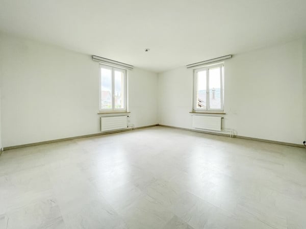 Zweifamilienhaus mit viel Platz, Potenzial und zentraler Lage 12