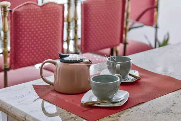 Saint-Tropez Altstadt 95 m² 3 Schlafzimmer Kamin Terrasse Südwest 5 Minuten zum Hafen 12