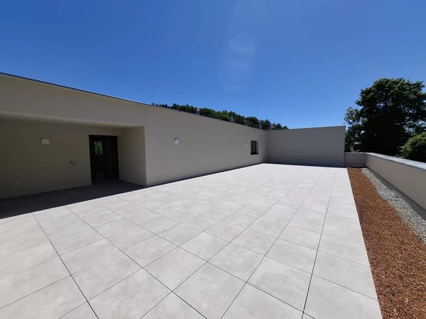 Attikawohnung mit rund 160 m² Dachterrasse, Bezug per 1. März 2027 2