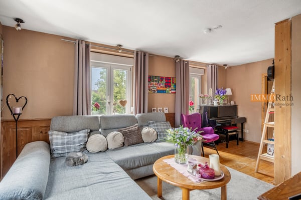 IMMORath.de  Zweifamilienhaus mit Ausbaupotential und großzügige Gart 5