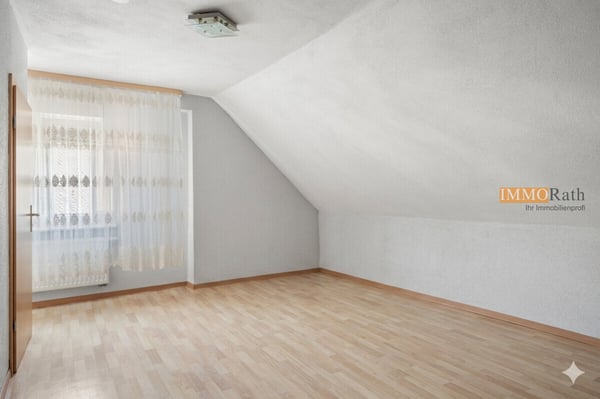 IMMORath.de - Einfamilienhaus mit Einliegerwohnung 8