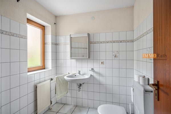 IMMORath.de - Gepflegtes Zuhause mit Doppelgarage und schönem Garten 13