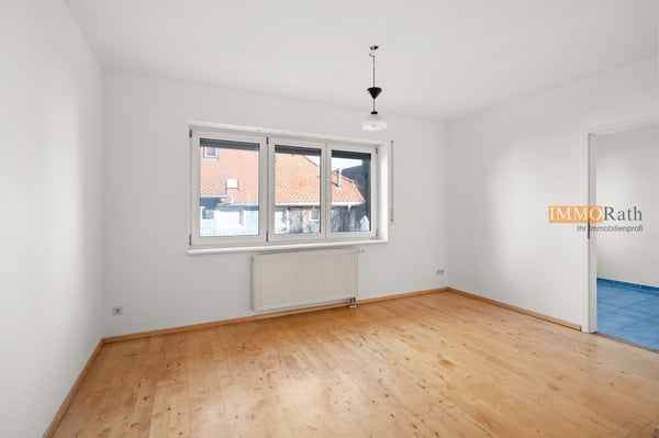 IMMORath.de - Großzügiges Einfamilienhaus mit Garten & Garage 10