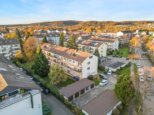 IMMORath.de - Großzügige 5,5 - Zimmerwohnung mit Balkon 1