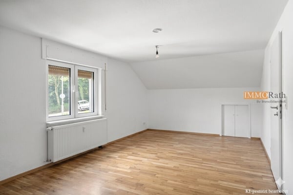IMMORath.de - Helle 6-Zimmer Wohnung mit Balkon und Terrasse 3