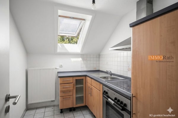 IMMORath.de - Helle 6-Zimmer Wohnung mit Balkon und Terrasse 11