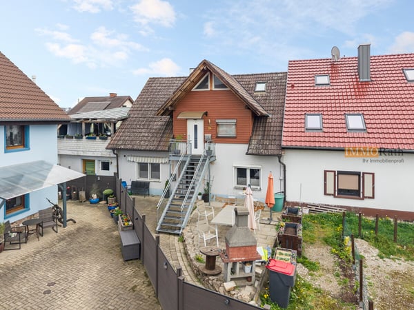 IMMORath.de - Gepflegtes Zweifamilienhaus mit stabilen Erträgen 1