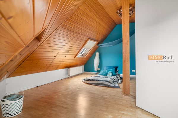 IMMORath.de - Maisonettewohnung mit überdachtem Balkon und TG-Stellpla 5