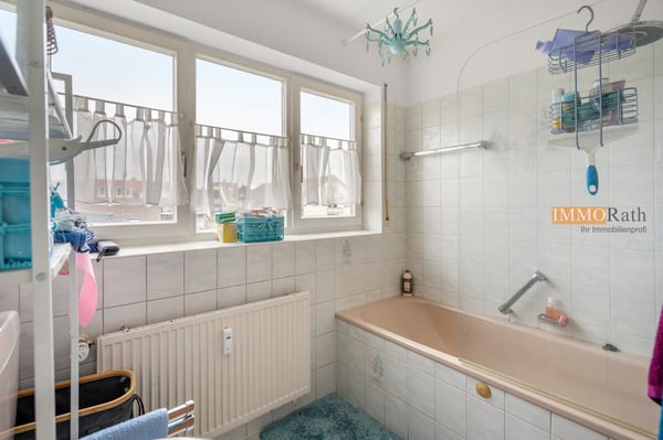 IMMORath.de - Maisonettewohnung mit überdachtem Balkon und TG-Stellpla 7