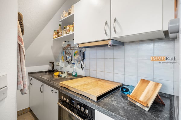 IMMORath.de - Maisonettewohnung mit überdachtem Balkon und TG-Stellpla 4