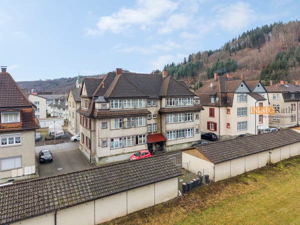 IMMORath.de - 4-Zimmerwohnung mit zwei Garagen 10