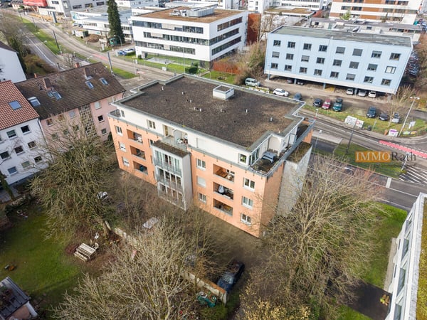 IMMORath.de - Gepflegte 2-Zimmer-Wohnung mit Balkon und Einbauküche in 9
