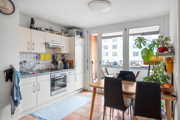 IMMORath.de - Gepflegte 2-Zimmer-Wohnung mit Balkon und Einbauküche in 5
