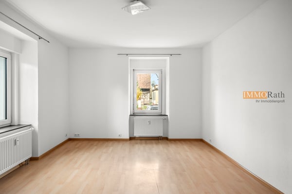 IMMORath.de - Mehrfamilienhaus mit viel Fläche zur Gestaltung 5