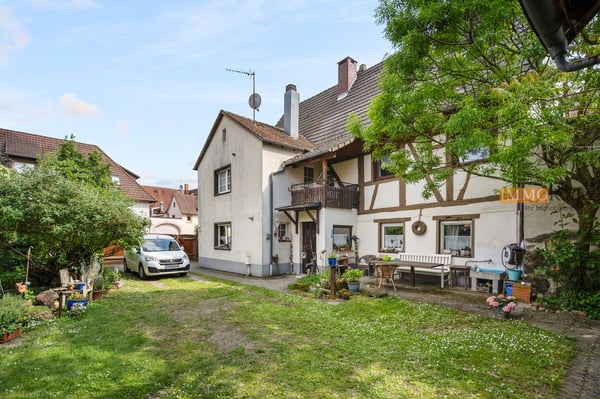 IMMORath.de - 5-Zimmer Doppelhaushälfte mit Innenhof 3