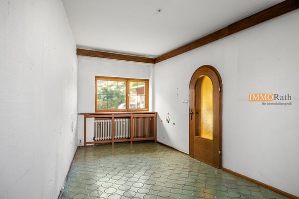 IMMORath.de - Einfamilienhaus mit großzügiger Nutzfläche und Gästezimm 4