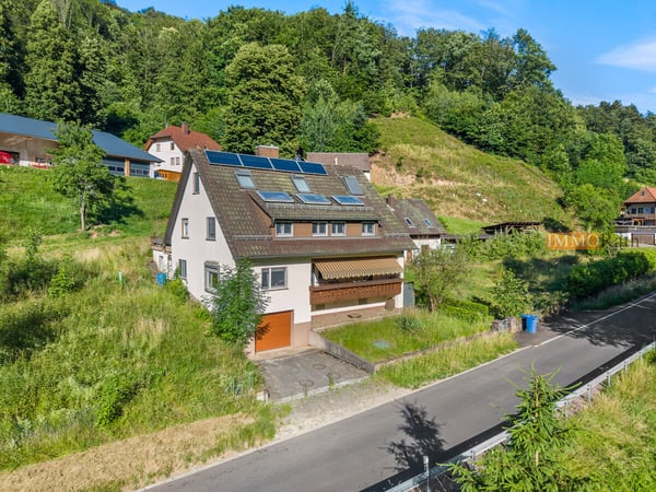 IMMORath.de Mehrfamilienhaus in naturnaher Alleinlage und großzügige 1
