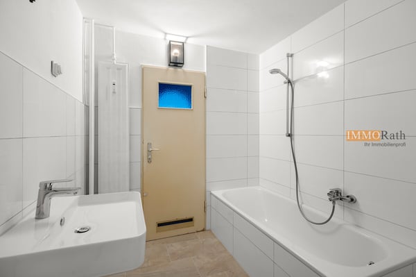 IMMORath.de - Helle 2-Zimmer-Wohnung mit Ausblick in Freiburg 5