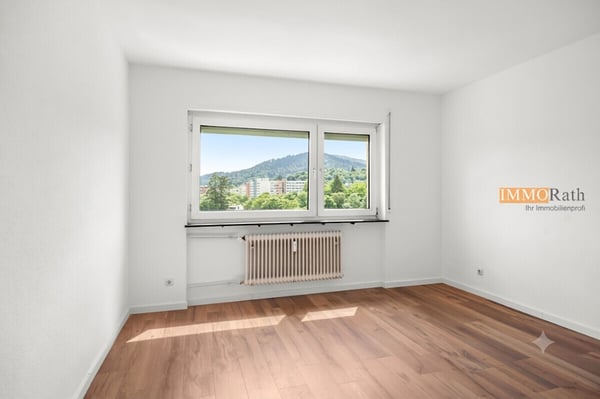 IMMORath.de - Helle 2-Zimmer-Wohnung mit Ausblick in Freiburg 1