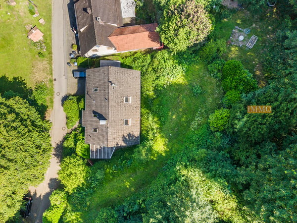 IMMORath.de Zweifamilienhaus in naturnaher Lage mit großzügigem Grun 13