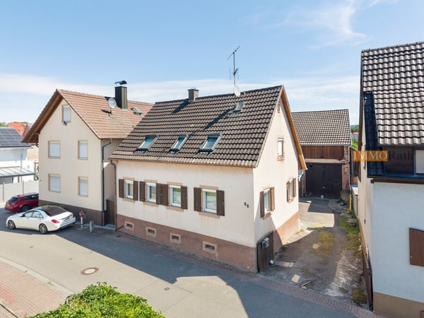 IMMORath.de - Charmantes Zweifamilienhaus mit historischem Altbau und 2