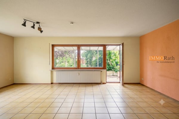 IMMORath.de - Doppelhaushälfte mit Einliegerwohnung und Garage 3