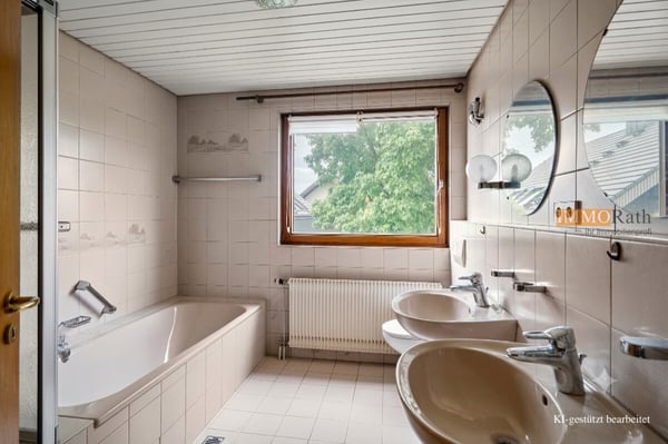 IMMORath.de - Doppelhaushälfte mit Einliegerwohnung und Garage 8